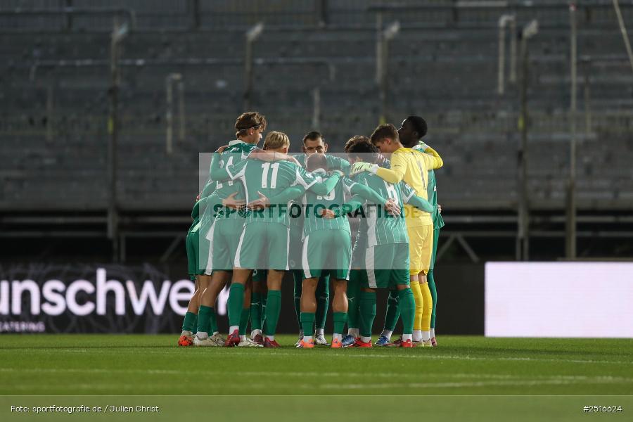 sport, action, Würzburg, SpVgg Greuther Fürth II, SGF, Regionalliga Bayern, Fussball, FWK, FC Würzburger Kickers, BFV, AKON Arena, 17.10.2025, 14. Spieltag - Bild-ID: 2516624