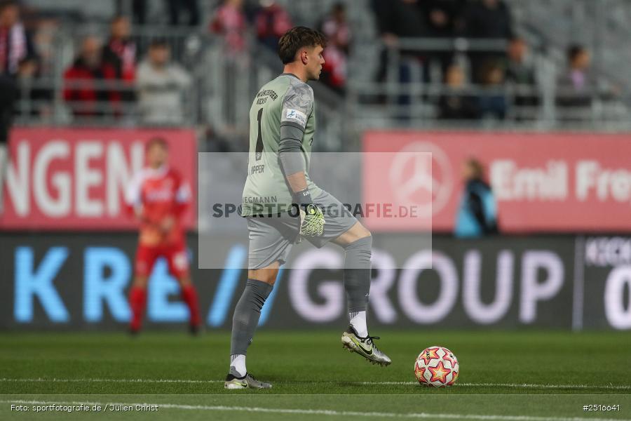 sport, action, Würzburg, SpVgg Greuther Fürth II, SGF, Regionalliga Bayern, Fussball, FWK, FC Würzburger Kickers, BFV, AKON Arena, 17.10.2025, 14. Spieltag - Bild-ID: 2516641