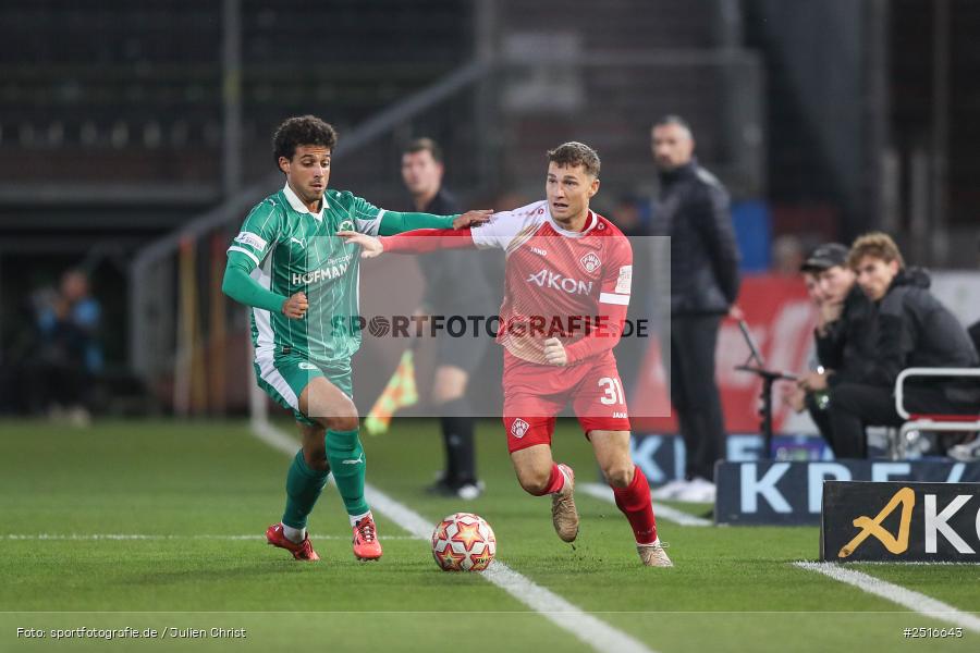sport, action, Würzburg, SpVgg Greuther Fürth II, SGF, Regionalliga Bayern, Fussball, FWK, FC Würzburger Kickers, BFV, AKON Arena, 17.10.2025, 14. Spieltag - Bild-ID: 2516643