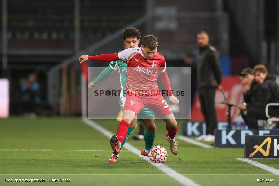 sport, action, Würzburg, SpVgg Greuther Fürth II, SGF, Regionalliga Bayern, Fussball, FWK, FC Würzburger Kickers, BFV, AKON Arena, 17.10.2025, 14. Spieltag - Bild-ID: 2516645