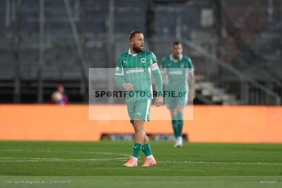 sport, action, Würzburg, SpVgg Greuther Fürth II, SGF, Regionalliga Bayern, Fussball, FWK, FC Würzburger Kickers, BFV, AKON Arena, 17.10.2025, 14. Spieltag - Bild-ID: 2516651