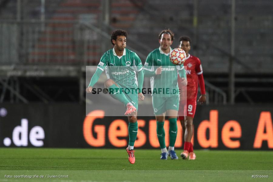 sport, action, Würzburg, SpVgg Greuther Fürth II, SGF, Regionalliga Bayern, Fussball, FWK, FC Würzburger Kickers, BFV, AKON Arena, 17.10.2025, 14. Spieltag - Bild-ID: 2516666