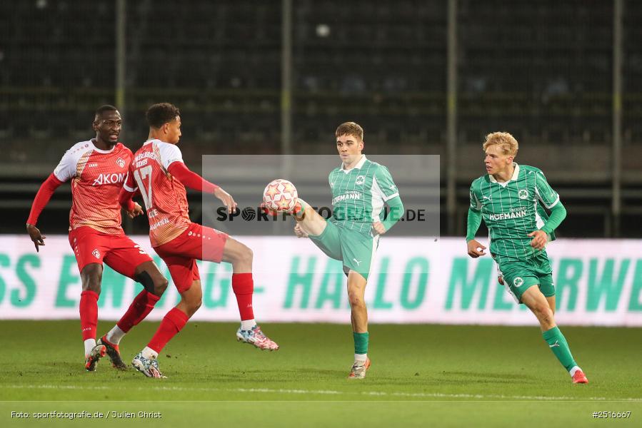 sport, action, Würzburg, SpVgg Greuther Fürth II, SGF, Regionalliga Bayern, Fussball, FWK, FC Würzburger Kickers, BFV, AKON Arena, 17.10.2025, 14. Spieltag - Bild-ID: 2516667