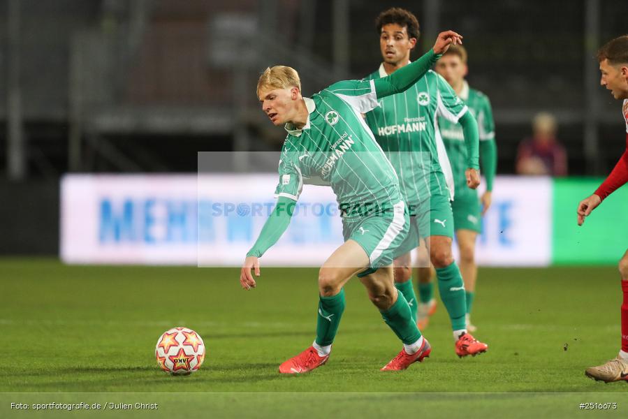 sport, action, Würzburg, SpVgg Greuther Fürth II, SGF, Regionalliga Bayern, Fussball, FWK, FC Würzburger Kickers, BFV, AKON Arena, 17.10.2025, 14. Spieltag - Bild-ID: 2516673