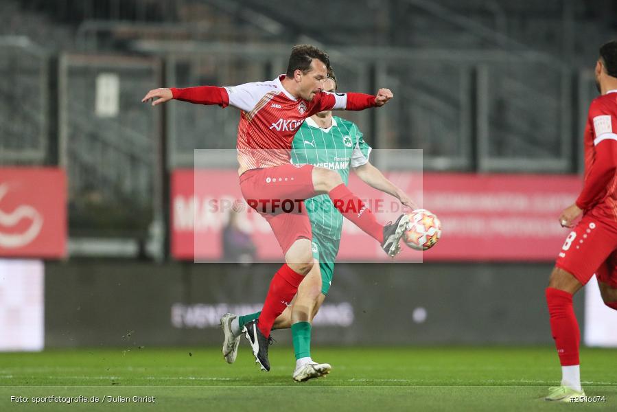 sport, action, Würzburg, SpVgg Greuther Fürth II, SGF, Regionalliga Bayern, Fussball, FWK, FC Würzburger Kickers, BFV, AKON Arena, 17.10.2025, 14. Spieltag - Bild-ID: 2516674