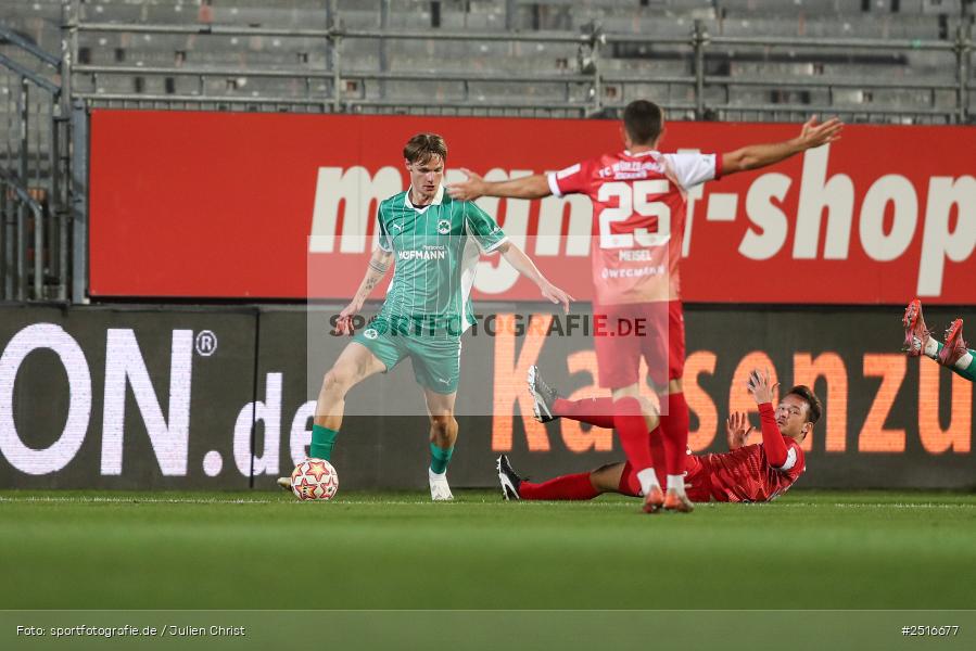 sport, action, Würzburg, SpVgg Greuther Fürth II, SGF, Regionalliga Bayern, Fussball, FWK, FC Würzburger Kickers, BFV, AKON Arena, 17.10.2025, 14. Spieltag - Bild-ID: 2516677