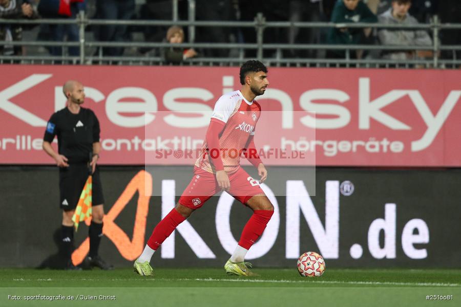 sport, action, Würzburg, SpVgg Greuther Fürth II, SGF, Regionalliga Bayern, Fussball, FWK, FC Würzburger Kickers, BFV, AKON Arena, 17.10.2025, 14. Spieltag - Bild-ID: 2516681
