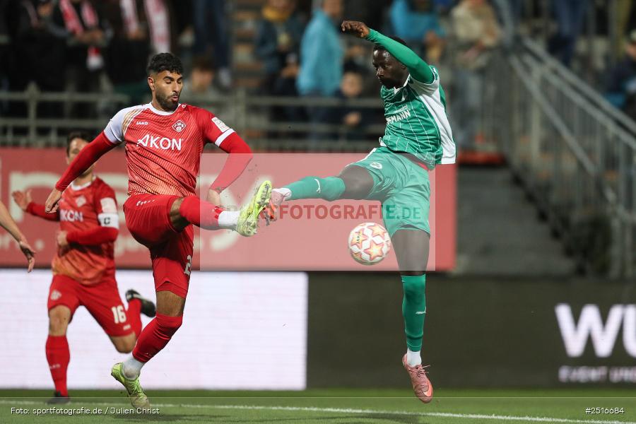 sport, action, Würzburg, SpVgg Greuther Fürth II, SGF, Regionalliga Bayern, Fussball, FWK, FC Würzburger Kickers, BFV, AKON Arena, 17.10.2025, 14. Spieltag - Bild-ID: 2516684