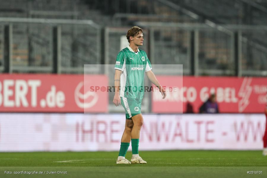 sport, action, Würzburg, SpVgg Greuther Fürth II, SGF, Regionalliga Bayern, Fussball, FWK, FC Würzburger Kickers, BFV, AKON Arena, 17.10.2025, 14. Spieltag - Bild-ID: 2516701
