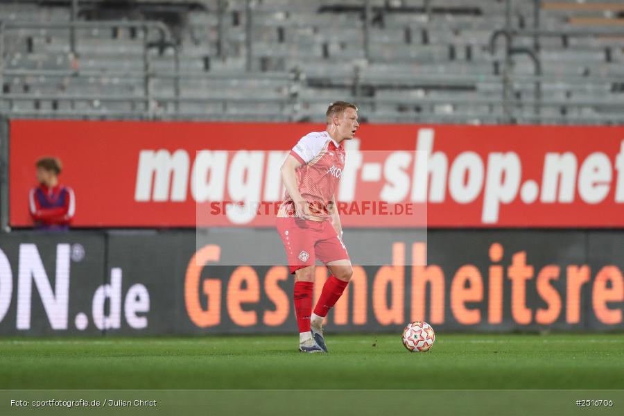 sport, action, Würzburg, SpVgg Greuther Fürth II, SGF, Regionalliga Bayern, Fussball, FWK, FC Würzburger Kickers, BFV, AKON Arena, 17.10.2025, 14. Spieltag - Bild-ID: 2516706