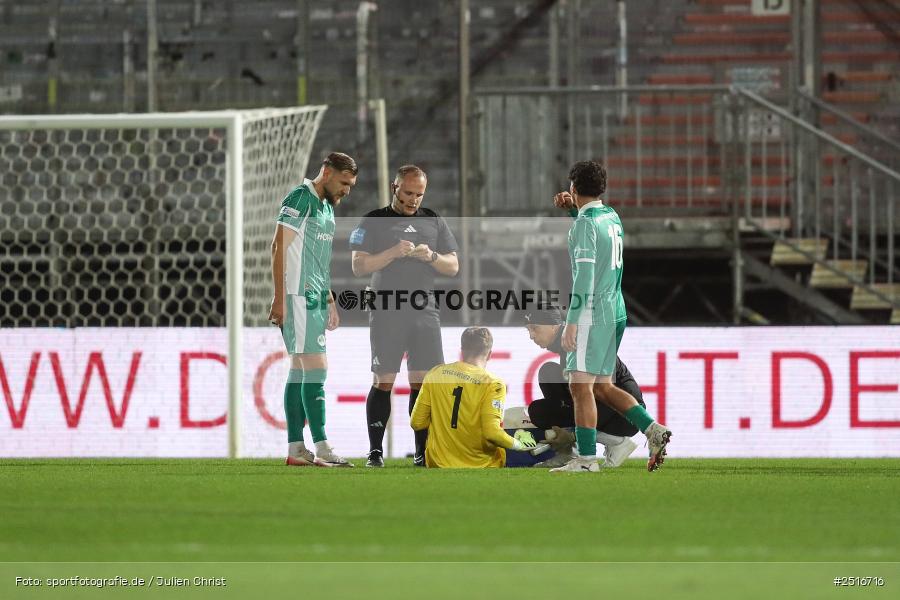 sport, action, Würzburg, SpVgg Greuther Fürth II, SGF, Regionalliga Bayern, Fussball, FWK, FC Würzburger Kickers, BFV, AKON Arena, 17.10.2025, 14. Spieltag - Bild-ID: 2516716