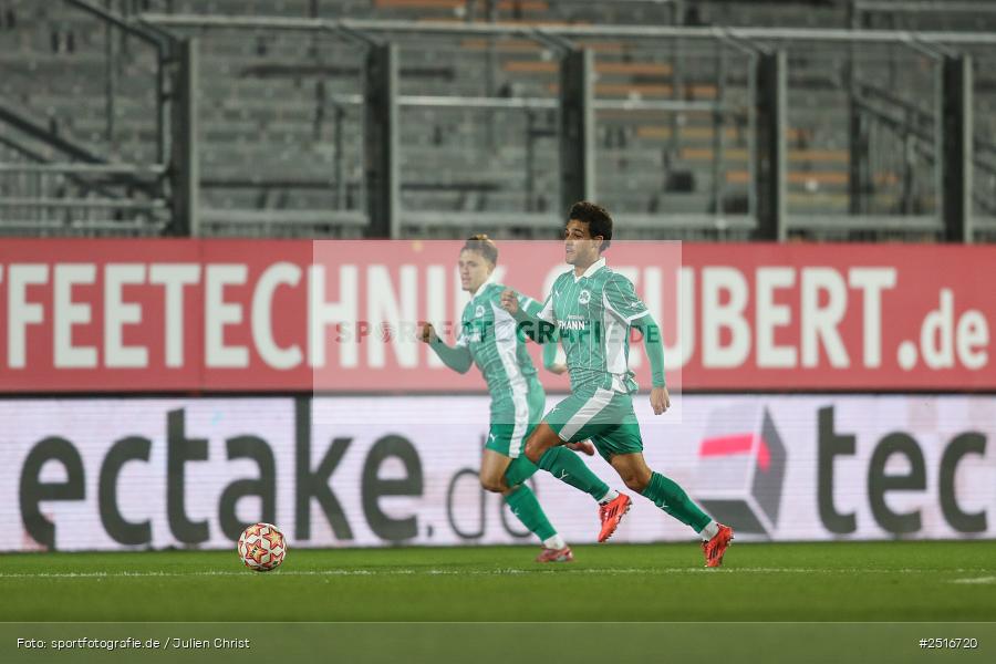 sport, action, Würzburg, SpVgg Greuther Fürth II, SGF, Regionalliga Bayern, Fussball, FWK, FC Würzburger Kickers, BFV, AKON Arena, 17.10.2025, 14. Spieltag - Bild-ID: 2516720