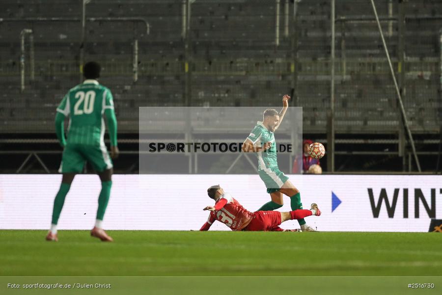 sport, action, Würzburg, SpVgg Greuther Fürth II, SGF, Regionalliga Bayern, Fussball, FWK, FC Würzburger Kickers, BFV, AKON Arena, 17.10.2025, 14. Spieltag - Bild-ID: 2516730