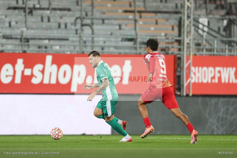 sport, action, Würzburg, SpVgg Greuther Fürth II, SGF, Regionalliga Bayern, Fussball, FWK, FC Würzburger Kickers, BFV, AKON Arena, 17.10.2025, 14. Spieltag - Bild-ID: 2516740