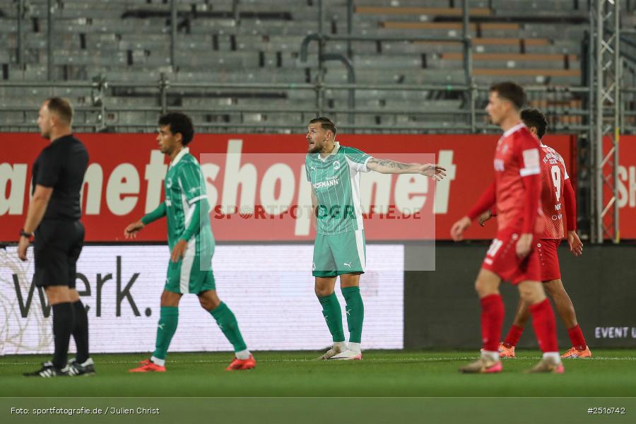 sport, action, Würzburg, SpVgg Greuther Fürth II, SGF, Regionalliga Bayern, Fussball, FWK, FC Würzburger Kickers, BFV, AKON Arena, 17.10.2025, 14. Spieltag - Bild-ID: 2516742