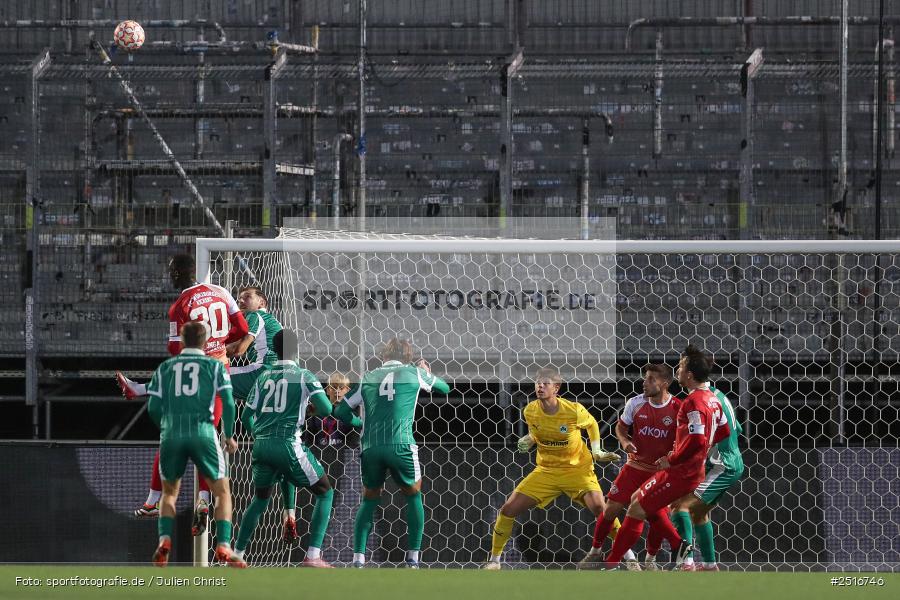 sport, action, Würzburg, SpVgg Greuther Fürth II, SGF, Regionalliga Bayern, Fussball, FWK, FC Würzburger Kickers, BFV, AKON Arena, 17.10.2025, 14. Spieltag - Bild-ID: 2516746