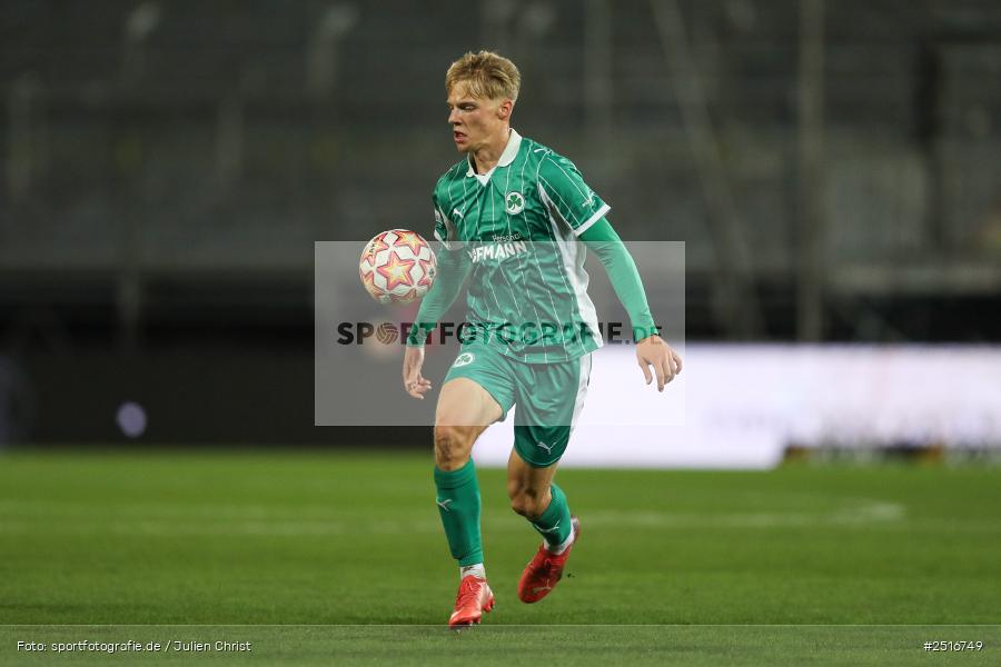 sport, action, Würzburg, SpVgg Greuther Fürth II, SGF, Regionalliga Bayern, Fussball, FWK, FC Würzburger Kickers, BFV, AKON Arena, 17.10.2025, 14. Spieltag - Bild-ID: 2516749