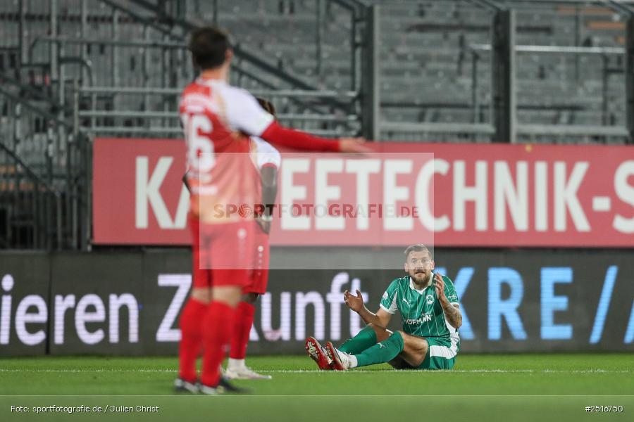 sport, action, Würzburg, SpVgg Greuther Fürth II, SGF, Regionalliga Bayern, Fussball, FWK, FC Würzburger Kickers, BFV, AKON Arena, 17.10.2025, 14. Spieltag - Bild-ID: 2516750