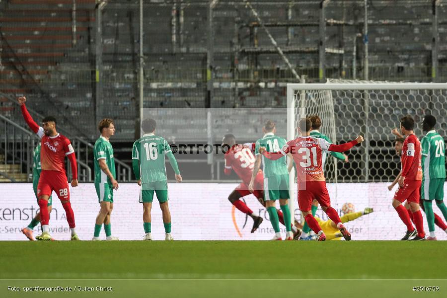 sport, action, Würzburg, SpVgg Greuther Fürth II, SGF, Regionalliga Bayern, Fussball, FWK, FC Würzburger Kickers, BFV, AKON Arena, 17.10.2025, 14. Spieltag - Bild-ID: 2516759