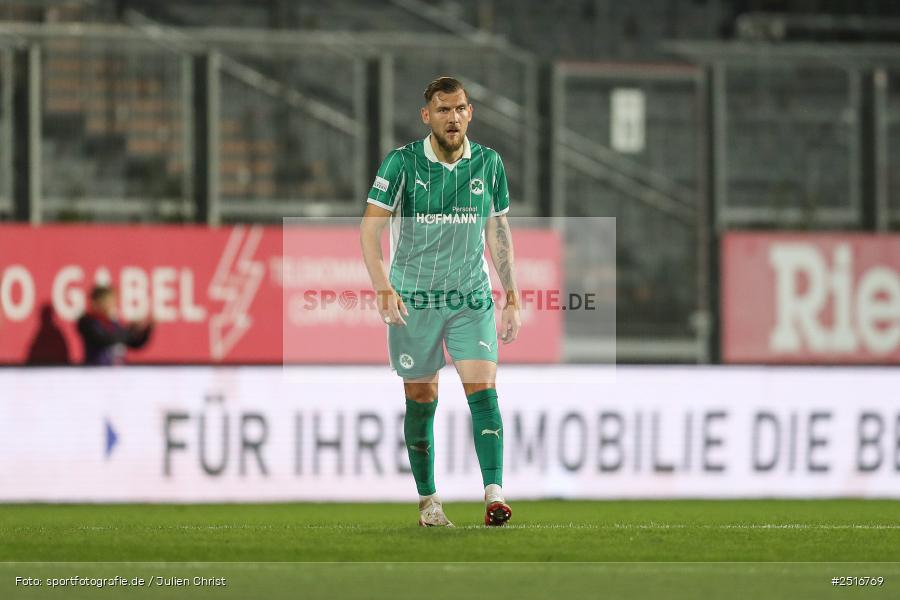 sport, action, Würzburg, SpVgg Greuther Fürth II, SGF, Regionalliga Bayern, Fussball, FWK, FC Würzburger Kickers, BFV, AKON Arena, 17.10.2025, 14. Spieltag - Bild-ID: 2516769