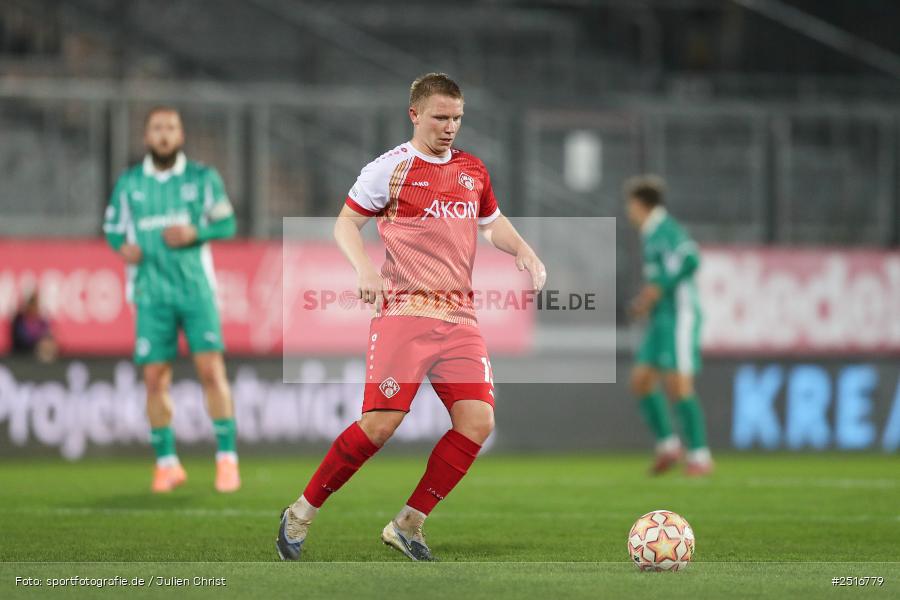 sport, action, Würzburg, SpVgg Greuther Fürth II, SGF, Regionalliga Bayern, Fussball, FWK, FC Würzburger Kickers, BFV, AKON Arena, 17.10.2025, 14. Spieltag - Bild-ID: 2516779