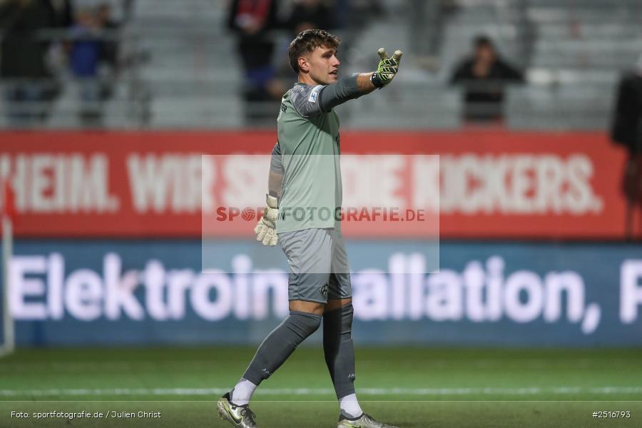 sport, action, Würzburg, SpVgg Greuther Fürth II, SGF, Regionalliga Bayern, Fussball, FWK, FC Würzburger Kickers, BFV, AKON Arena, 17.10.2025, 14. Spieltag - Bild-ID: 2516793
