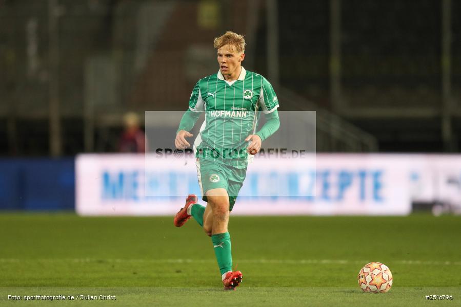 sport, action, Würzburg, SpVgg Greuther Fürth II, SGF, Regionalliga Bayern, Fussball, FWK, FC Würzburger Kickers, BFV, AKON Arena, 17.10.2025, 14. Spieltag - Bild-ID: 2516796