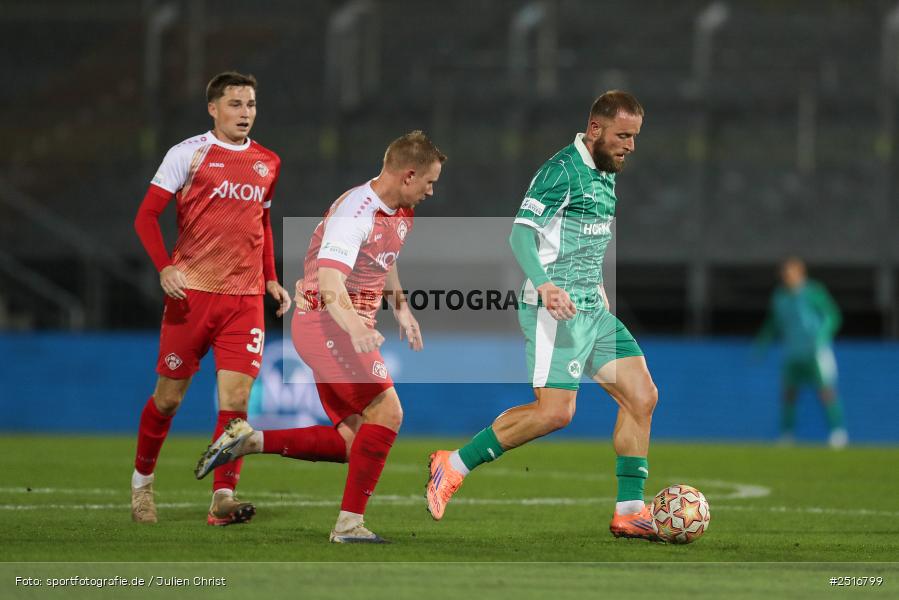 sport, action, Würzburg, SpVgg Greuther Fürth II, SGF, Regionalliga Bayern, Fussball, FWK, FC Würzburger Kickers, BFV, AKON Arena, 17.10.2025, 14. Spieltag - Bild-ID: 2516799