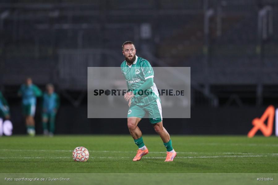 sport, action, Würzburg, SpVgg Greuther Fürth II, SGF, Regionalliga Bayern, Fussball, FWK, FC Würzburger Kickers, BFV, AKON Arena, 17.10.2025, 14. Spieltag - Bild-ID: 2516814