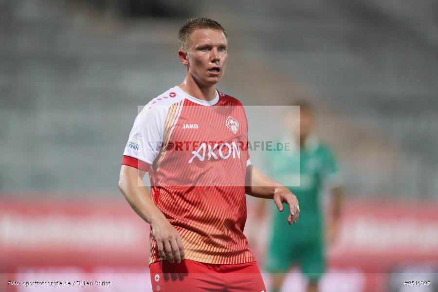 sport, action, Würzburg, SpVgg Greuther Fürth II, SGF, Regionalliga Bayern, Fussball, FWK, FC Würzburger Kickers, BFV, AKON Arena, 17.10.2025, 14. Spieltag - Bild-ID: 2516823