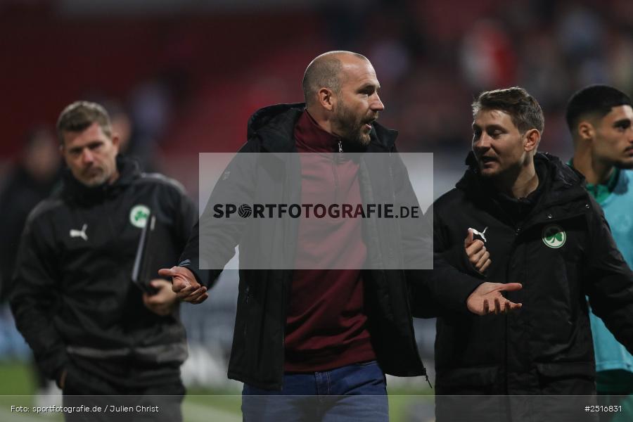 sport, action, Würzburg, SpVgg Greuther Fürth II, SGF, Regionalliga Bayern, Fussball, FWK, FC Würzburger Kickers, BFV, AKON Arena, 17.10.2025, 14. Spieltag - Bild-ID: 2516831