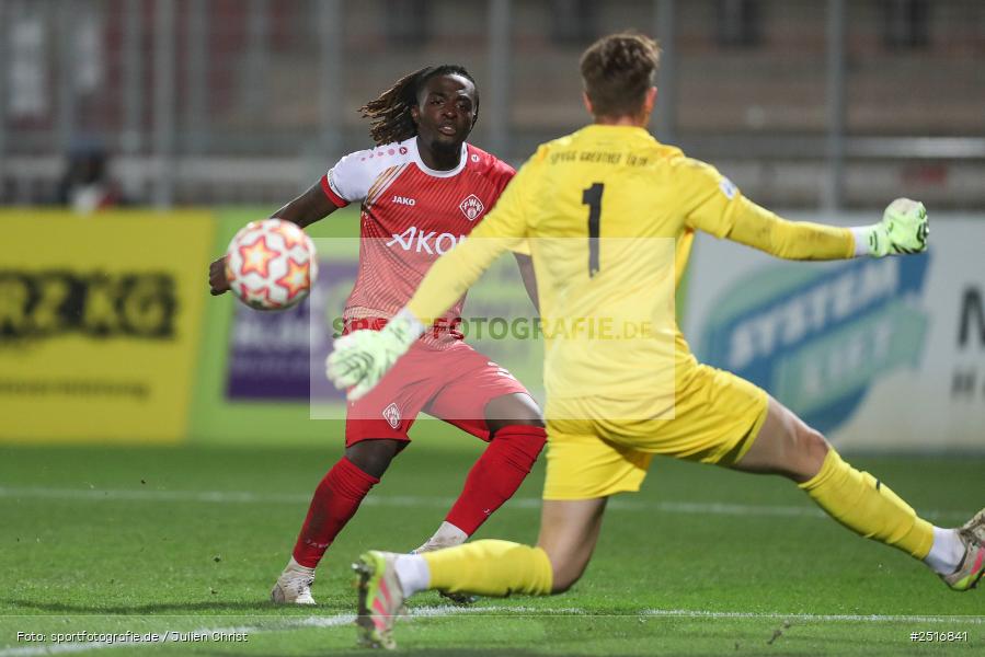 sport, action, Würzburg, SpVgg Greuther Fürth II, SGF, Regionalliga Bayern, Fussball, FWK, FC Würzburger Kickers, BFV, AKON Arena, 17.10.2025, 14. Spieltag - Bild-ID: 2516841