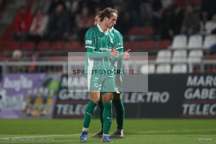 sport, action, Würzburg, SpVgg Greuther Fürth II, SGF, Regionalliga Bayern, Fussball, FWK, FC Würzburger Kickers, BFV, AKON Arena, 17.10.2025, 14. Spieltag - Bild-ID: 2516844