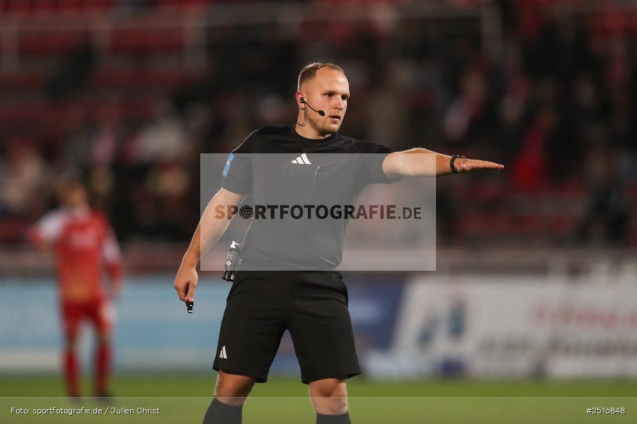sport, action, Würzburg, SpVgg Greuther Fürth II, SGF, Regionalliga Bayern, Fussball, FWK, FC Würzburger Kickers, BFV, AKON Arena, 17.10.2025, 14. Spieltag - Bild-ID: 2516848