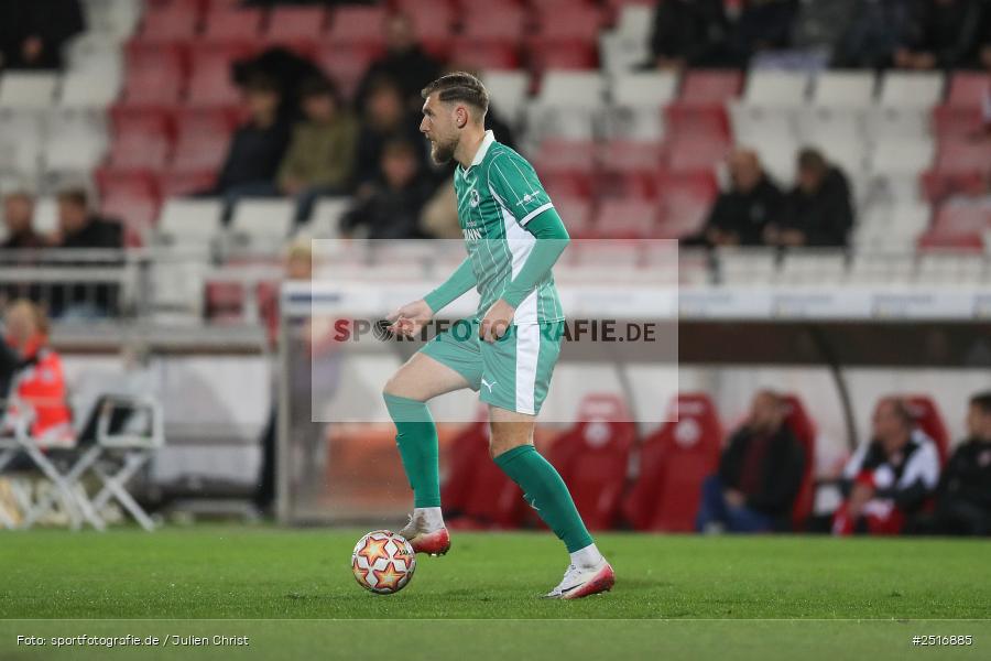 sport, action, Würzburg, SpVgg Greuther Fürth II, SGF, Regionalliga Bayern, Fussball, FWK, FC Würzburger Kickers, BFV, AKON Arena, 17.10.2025, 14. Spieltag - Bild-ID: 2516885
