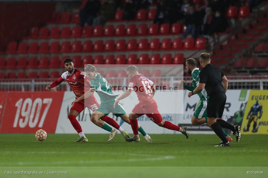 sport, action, Würzburg, SpVgg Greuther Fürth II, SGF, Regionalliga Bayern, Fussball, FWK, FC Würzburger Kickers, BFV, AKON Arena, 17.10.2025, 14. Spieltag - Bild-ID: 2516908