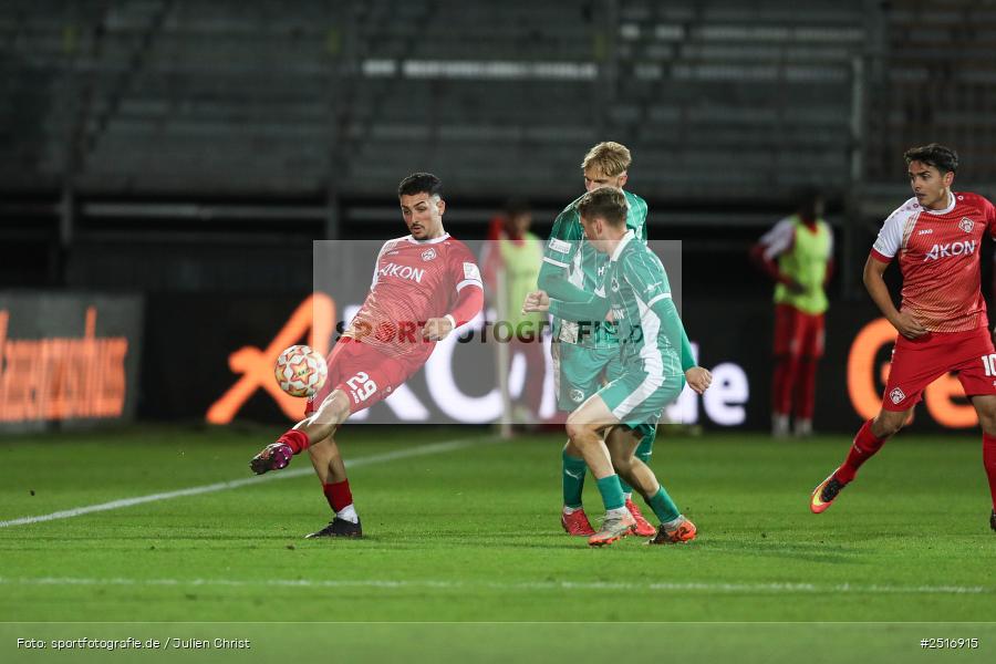 sport, action, Würzburg, SpVgg Greuther Fürth II, SGF, Regionalliga Bayern, Fussball, FWK, FC Würzburger Kickers, BFV, AKON Arena, 17.10.2025, 14. Spieltag - Bild-ID: 2516915