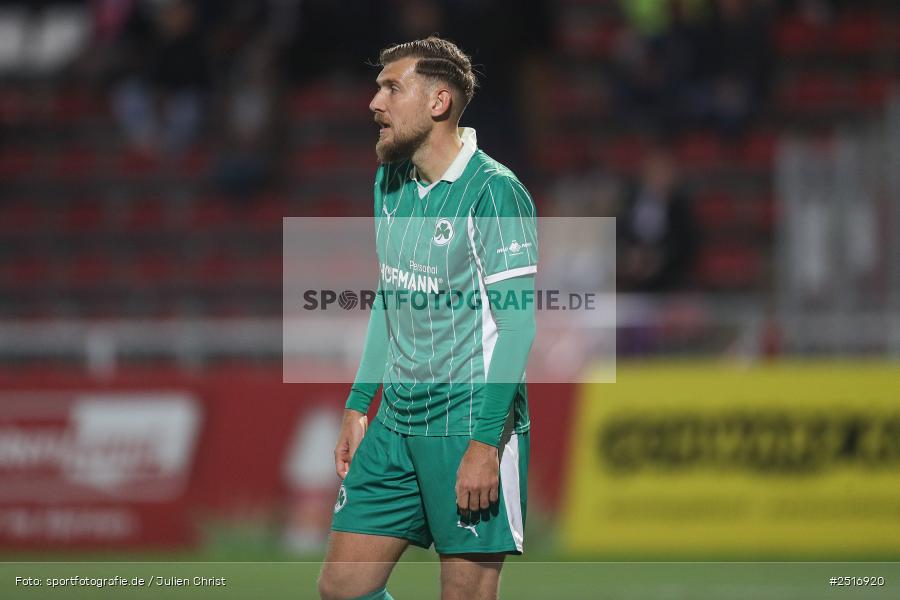 sport, action, Würzburg, SpVgg Greuther Fürth II, SGF, Regionalliga Bayern, Fussball, FWK, FC Würzburger Kickers, BFV, AKON Arena, 17.10.2025, 14. Spieltag - Bild-ID: 2516920