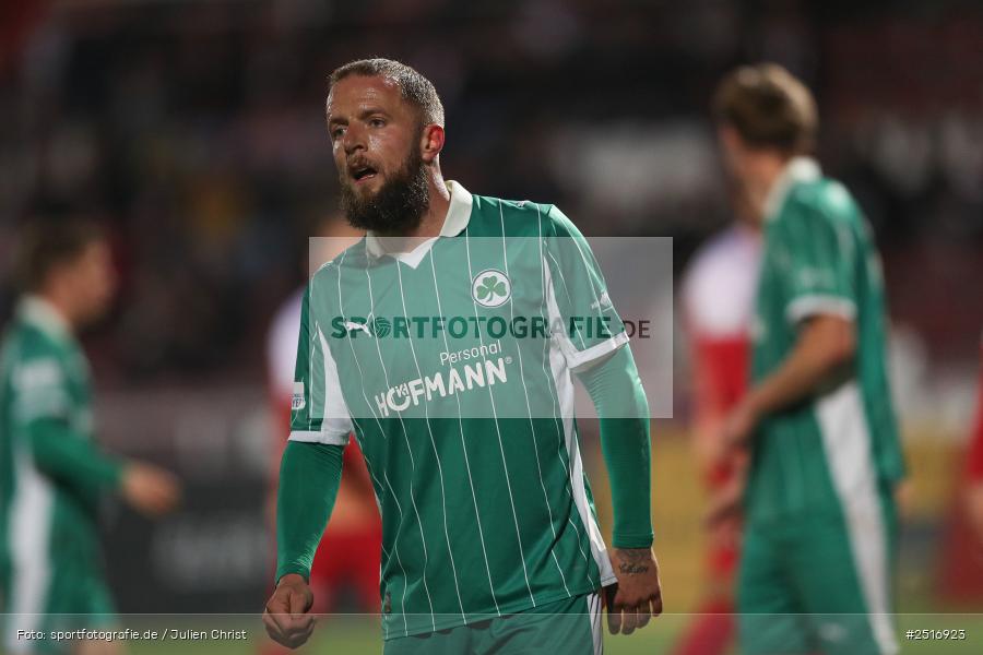 sport, action, Würzburg, SpVgg Greuther Fürth II, SGF, Regionalliga Bayern, Fussball, FWK, FC Würzburger Kickers, BFV, AKON Arena, 17.10.2025, 14. Spieltag - Bild-ID: 2516923