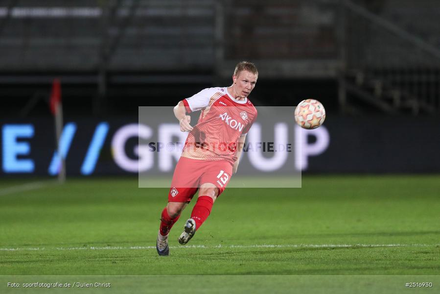 sport, action, Würzburg, SpVgg Greuther Fürth II, SGF, Regionalliga Bayern, Fussball, FWK, FC Würzburger Kickers, BFV, AKON Arena, 17.10.2025, 14. Spieltag - Bild-ID: 2516930