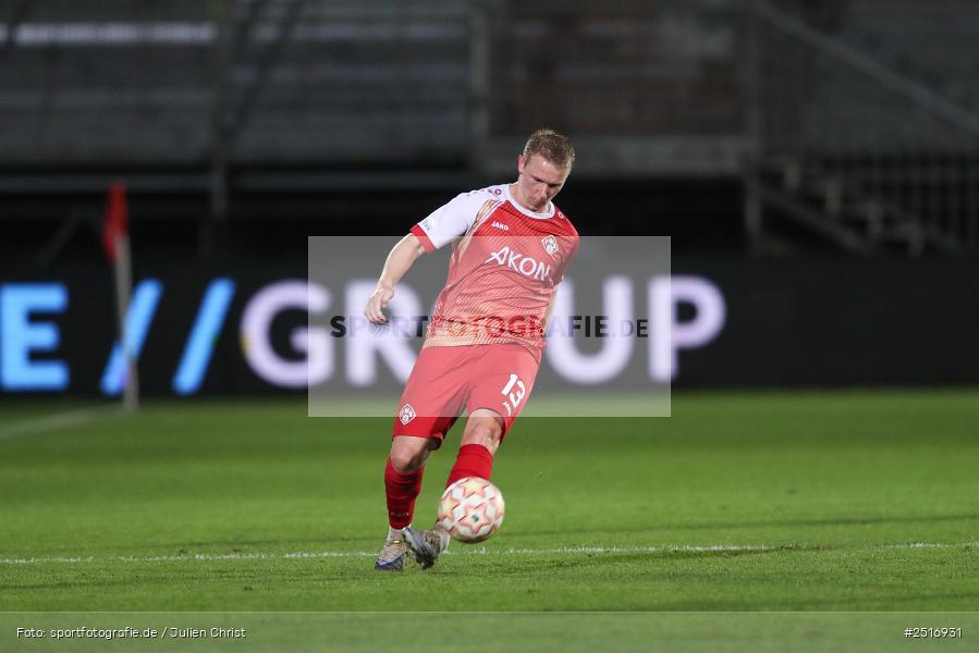 sport, action, Würzburg, SpVgg Greuther Fürth II, SGF, Regionalliga Bayern, Fussball, FWK, FC Würzburger Kickers, BFV, AKON Arena, 17.10.2025, 14. Spieltag - Bild-ID: 2516931