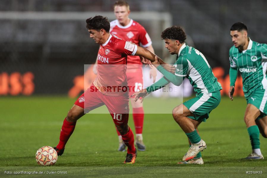 sport, action, Würzburg, SpVgg Greuther Fürth II, SGF, Regionalliga Bayern, Fussball, FWK, FC Würzburger Kickers, BFV, AKON Arena, 17.10.2025, 14. Spieltag - Bild-ID: 2516933