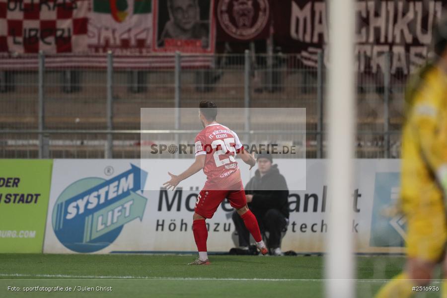 sport, action, Würzburg, SpVgg Greuther Fürth II, SGF, Regionalliga Bayern, Fussball, FWK, FC Würzburger Kickers, BFV, AKON Arena, 17.10.2025, 14. Spieltag - Bild-ID: 2516936