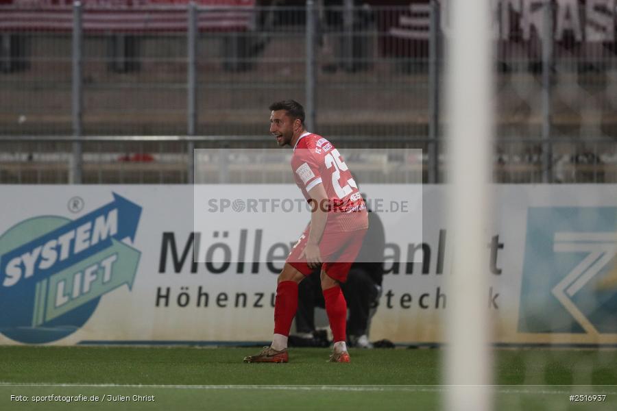 sport, action, Würzburg, SpVgg Greuther Fürth II, SGF, Regionalliga Bayern, Fussball, FWK, FC Würzburger Kickers, BFV, AKON Arena, 17.10.2025, 14. Spieltag - Bild-ID: 2516937
