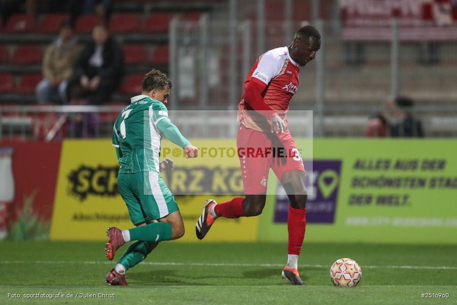 sport, action, Würzburg, SpVgg Greuther Fürth II, SGF, Regionalliga Bayern, Fussball, FWK, FC Würzburger Kickers, BFV, AKON Arena, 17.10.2025, 14. Spieltag - Bild-ID: 2516960