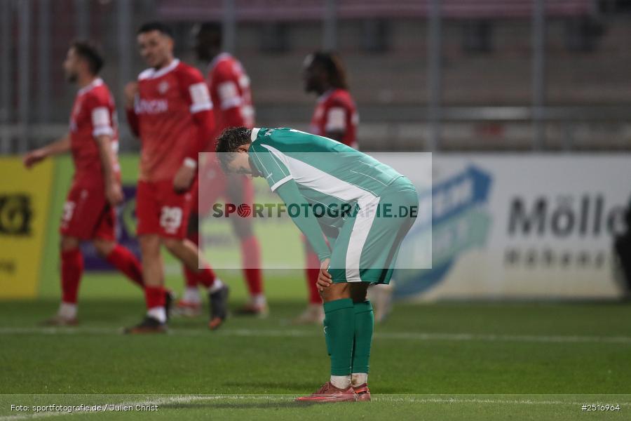 sport, action, Würzburg, SpVgg Greuther Fürth II, SGF, Regionalliga Bayern, Fussball, FWK, FC Würzburger Kickers, BFV, AKON Arena, 17.10.2025, 14. Spieltag - Bild-ID: 2516964