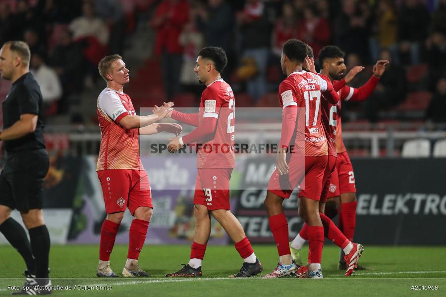 sport, action, Würzburg, SpVgg Greuther Fürth II, SGF, Regionalliga Bayern, Fussball, FWK, FC Würzburger Kickers, BFV, AKON Arena, 17.10.2025, 14. Spieltag - Bild-ID: 2516968