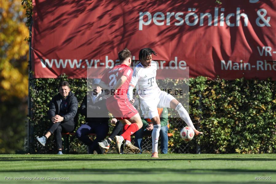sport, action, TSV Aubstadt, Regionalliga Bayern, NGN Arena, Fussball, FCB, FC Bayern München II, BFV, Aubstadt, AUB, 18.10.2025, 14. Spieltag - Bild-ID: 2517055