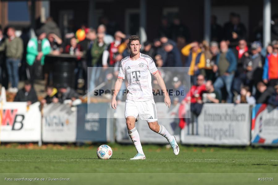 sport, action, TSV Aubstadt, Regionalliga Bayern, NGN Arena, Fussball, FCB, FC Bayern München II, BFV, Aubstadt, AUB, 18.10.2025, 14. Spieltag - Bild-ID: 2517121