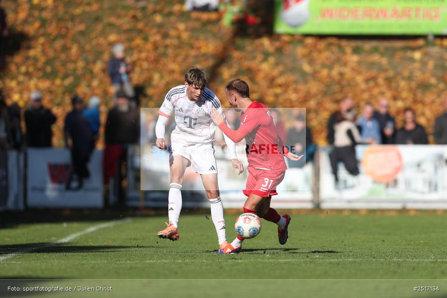 sport, action, TSV Aubstadt, Regionalliga Bayern, NGN Arena, Fussball, FCB, FC Bayern München II, BFV, Aubstadt, AUB, 18.10.2025, 14. Spieltag - Bild-ID: 2517134